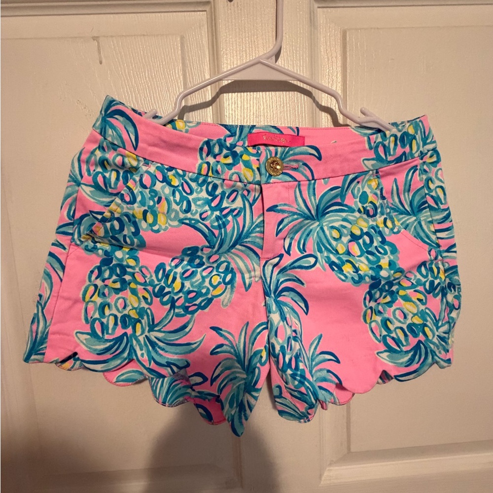 Lilly Pulitzer Pink Pineapple Print Scalloped Shorts